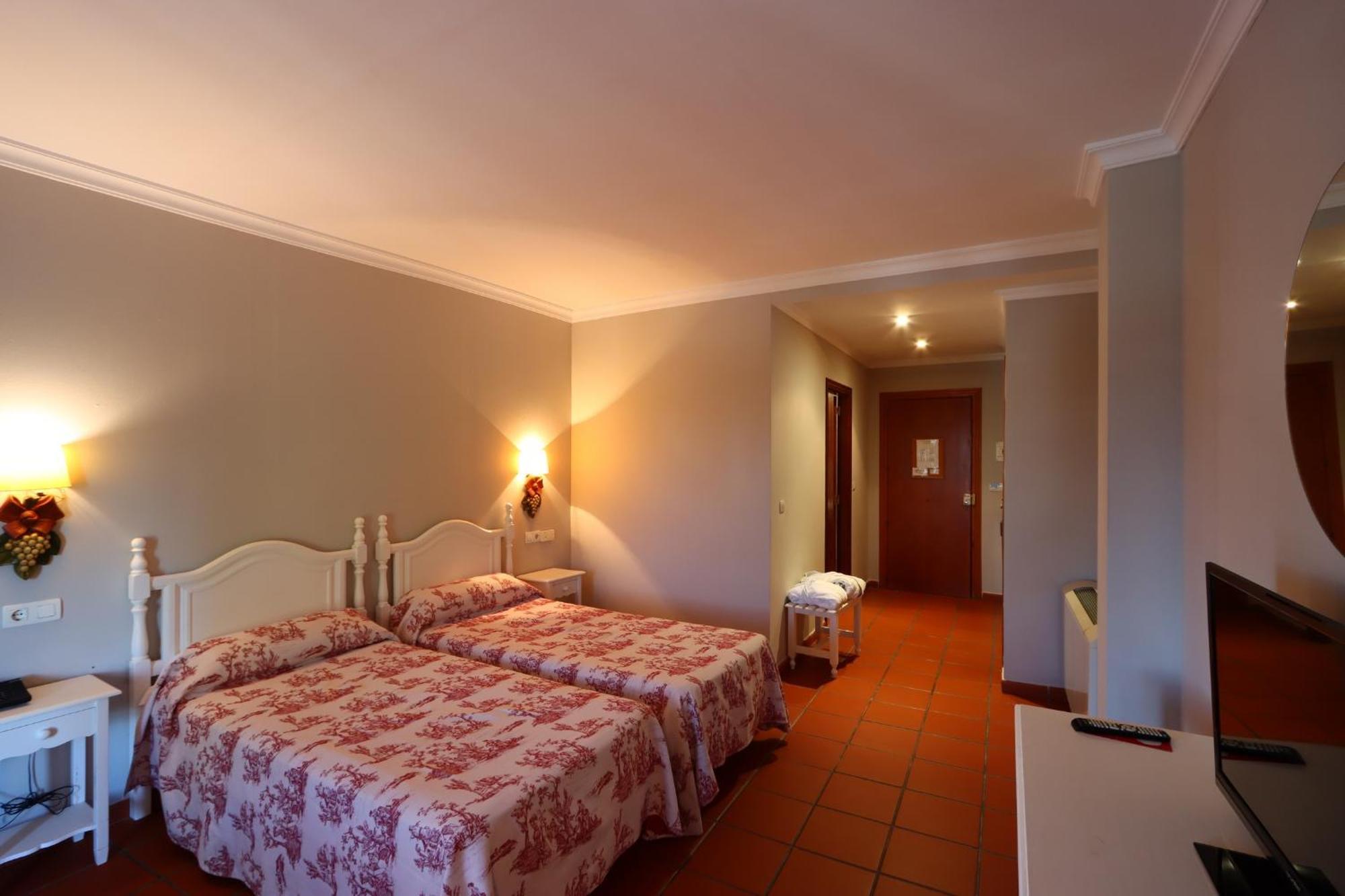 Hotel Varinia Serena - Balneario De אלאנחה מראה חיצוני תמונה